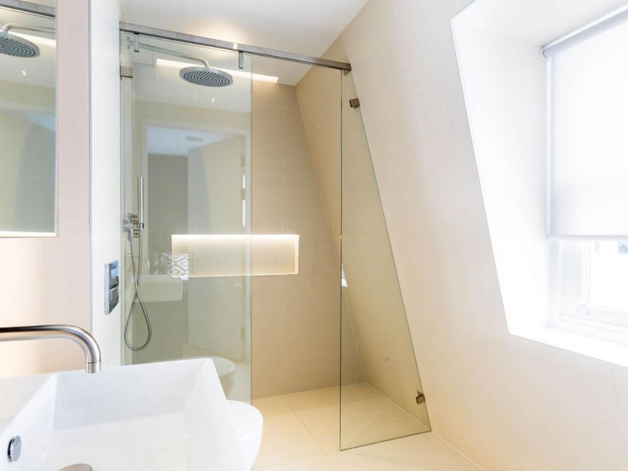 Goodge Street Iv Hotel